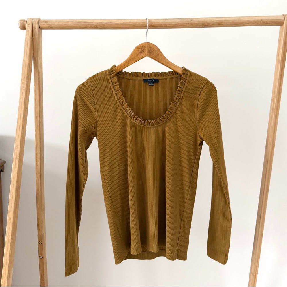 J. Crew Ribbed Ruffle Neckline Long Sleeve Tee in Mustard Brown - S